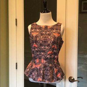 Péplum patterned top